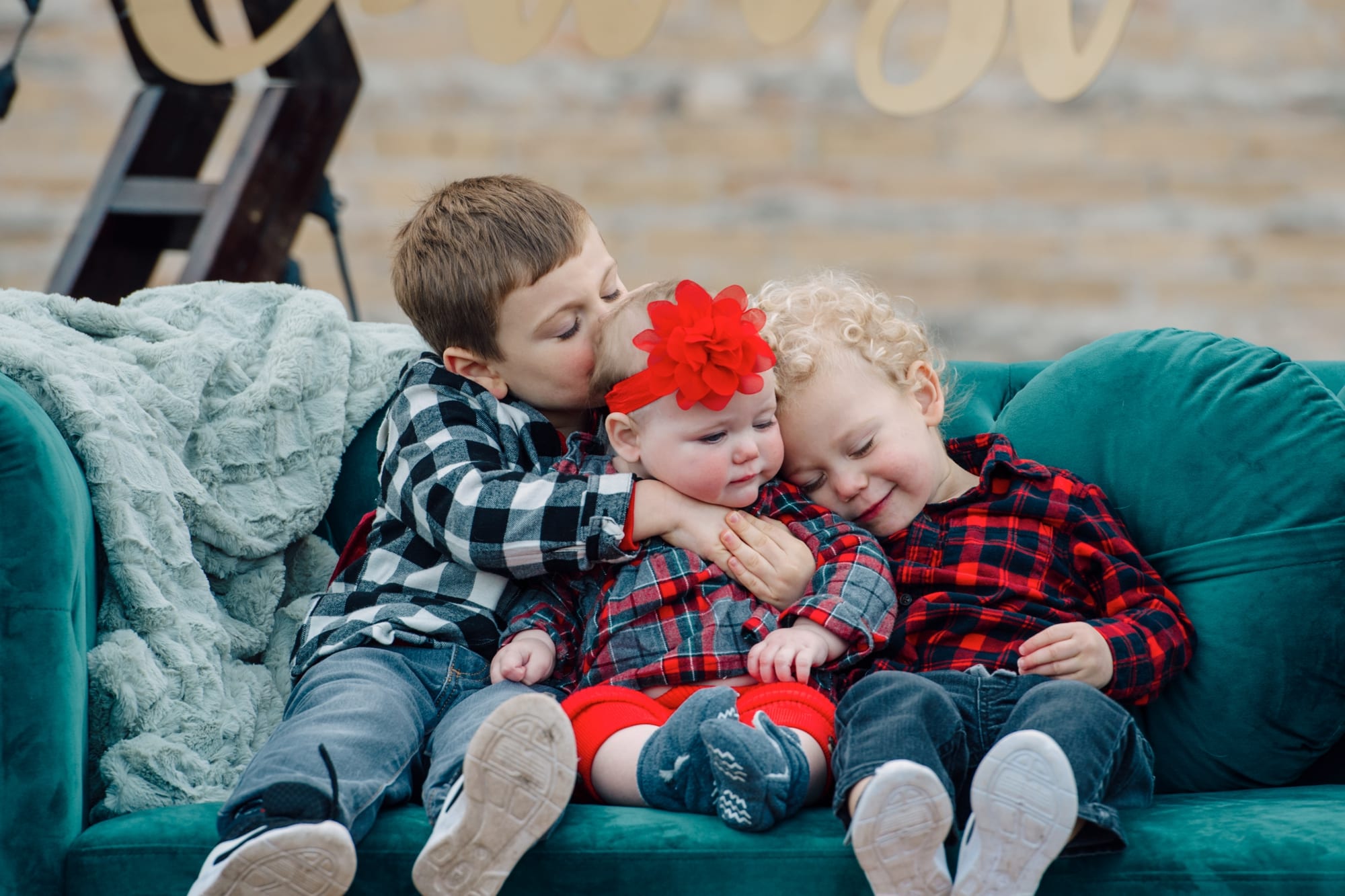 North Dakota Family Photographer, Williston Photographer, Williston Mini Sessions, Williston Family Photographer, Williston Christmas, North Dakota Christmas, Holiday Mini Session, Minot Family Photographer, Watford City Family Photographer, Williston North Dakota Family Photos, Williston North Dakota Family Pictures, Williston Child Photographer, Williston North Dakota Child Photographer, Christmas Mini Session Williston North Dakota, Rustic Christmas Photos, Family Photos North Dakota
